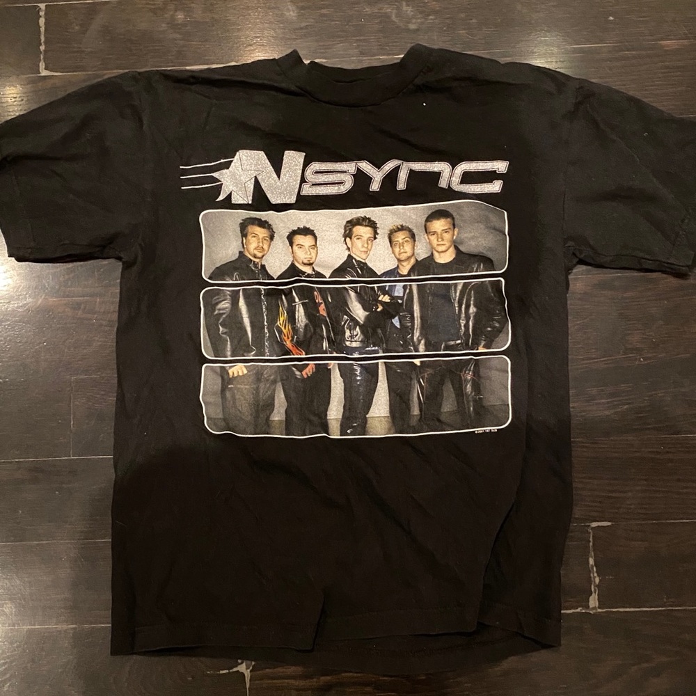 In sync vintage tour t shirt